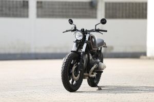 BMW Roadster SE Concept Bike Basic Line Black