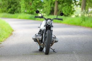 BMW Roadster SE Concept Bike White Beauty Edition