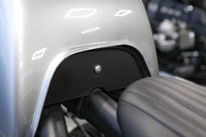 BMW Blende für Tanktunnel Bobbberumbau