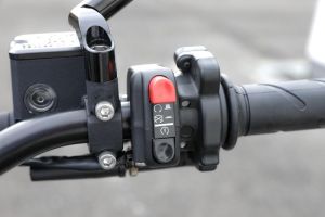 Motor function handlebar switch right side
