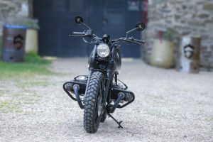 BMW Bobber SE Concept Bike black series