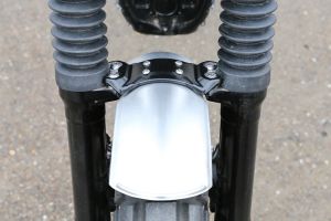 BMW R nineT Aluminium Frontfender, Montage unter Gabelstabilisator, Länge 380mm, Breite 114mm