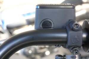 Handlebar clamp for SE clutch and brake assembly without mirror mount