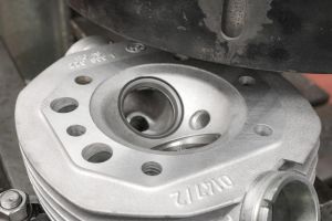 Zylinderkopf Dichtfläche planfräsen auf Planmaschine für 1-Zylinder