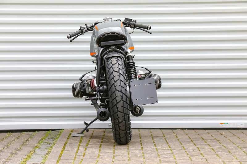 BMW Bobber SE Concept Bike Racer Edition gray orange