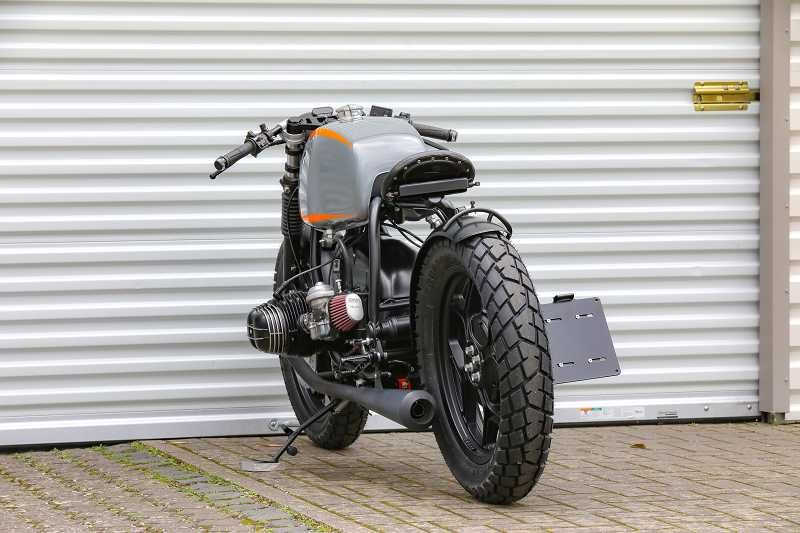 BMW Bobber SE Concept Bike Racer Edition gray orange
