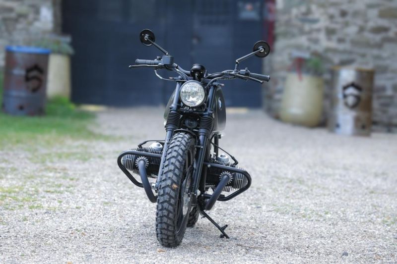 BMW Bobber SE Concept Bike black series