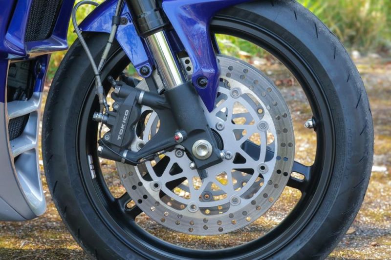 Kawasaki GPZ 900R Superbike mit 1030ccm