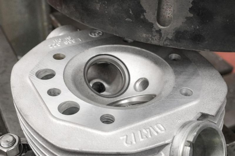 Zylinderkopf Dichtfläche planfräsen auf Planmaschine für 1-Zylinder