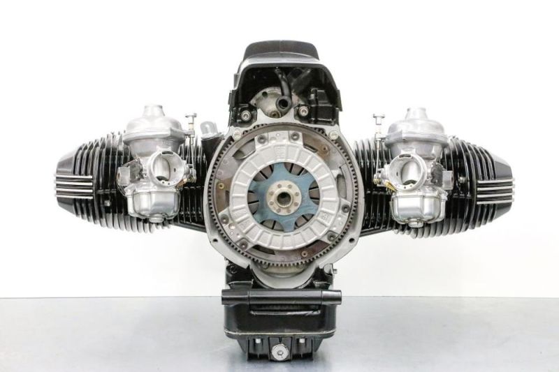 UPGRADE BMW 2-V Motor u. Getriebe schwarz beschichten
