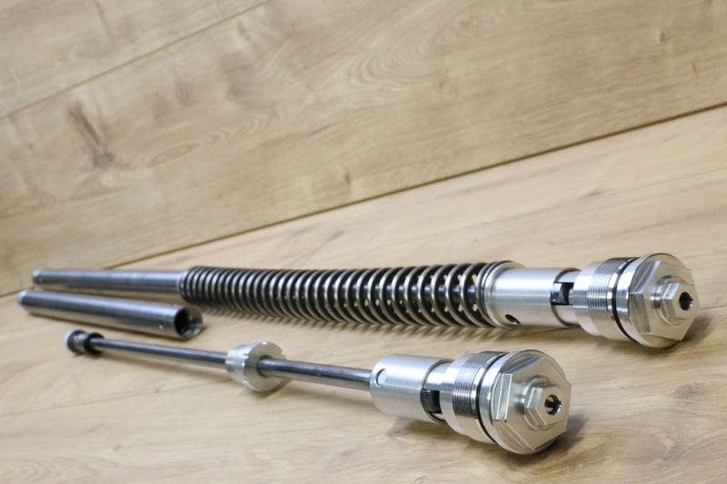BMW R80 R100GS Gabel-Dämpfungssystem für Paralever Modelle