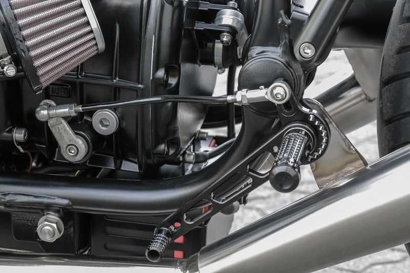 BMW Cafe Racer SE Concept Bike Classic Line Silver