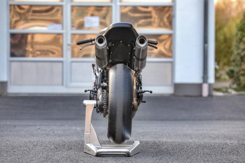 Triumph Speed Triple X